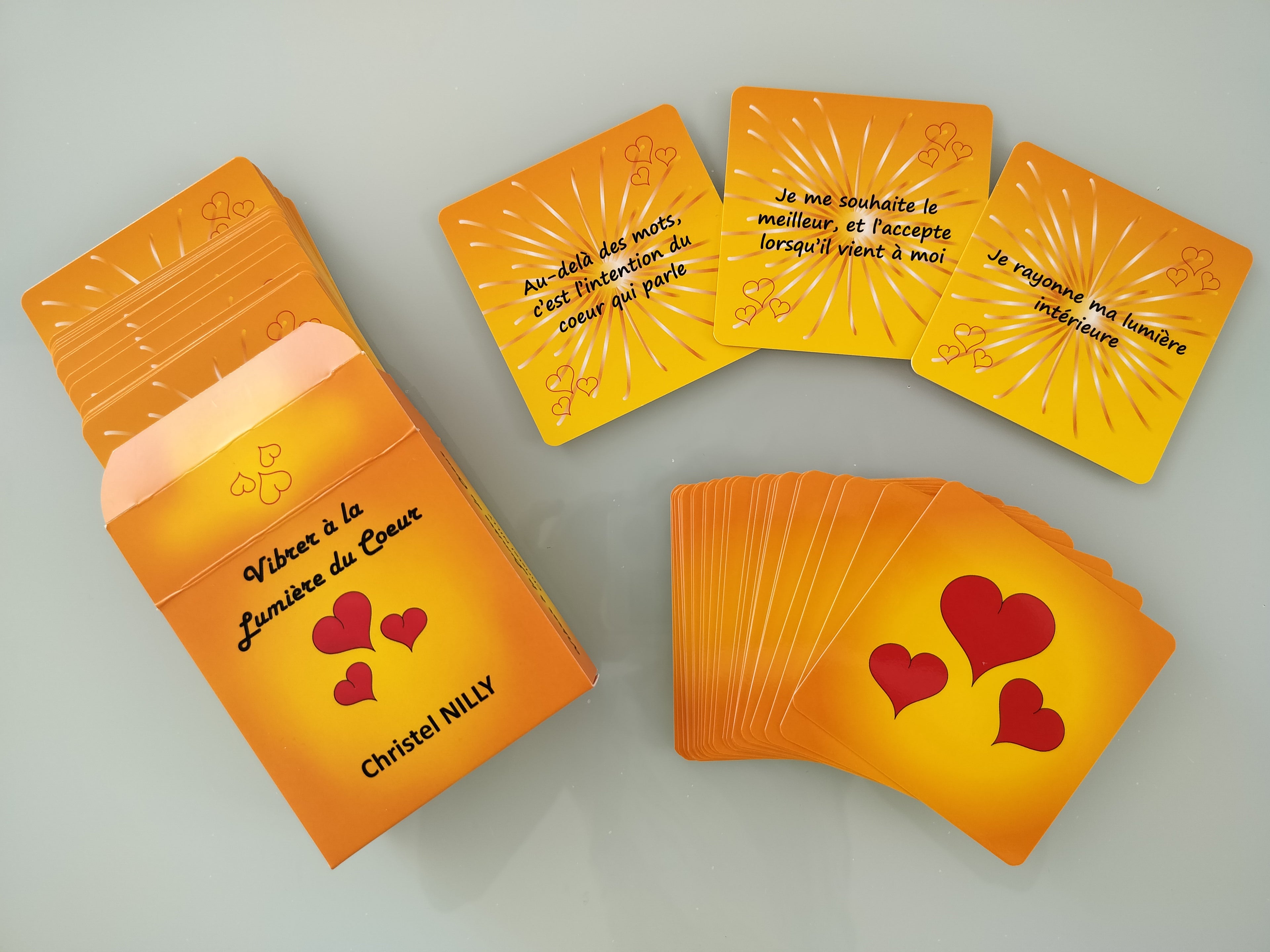 Oracle de 61 cartes inspirantes - Vibrer à la Lumière du Coeur